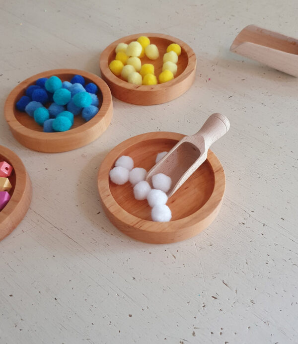 Montessori Pomůcka dřevěná lopatka střední pro děti