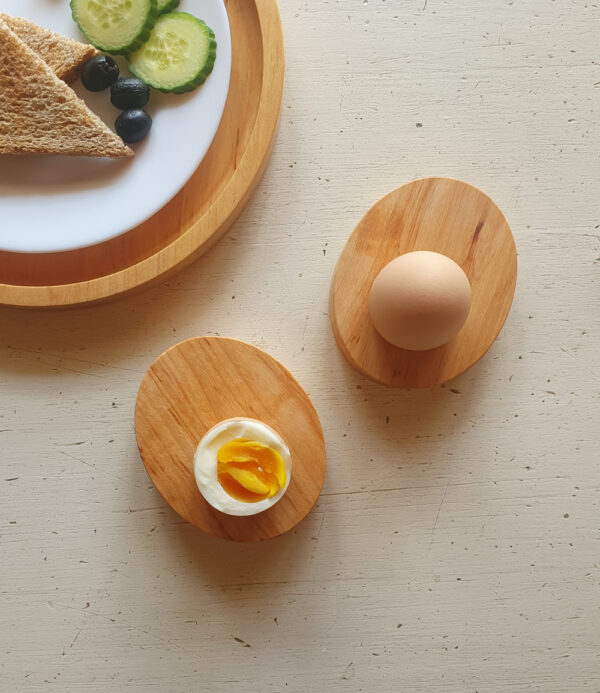 Avokádo stojánek na vajíčka 2ks kuchyňské potřeby dřevěné