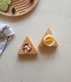 Pyramida stojánek na vajíčka 2ks kuchyňské potřeby dřevěné